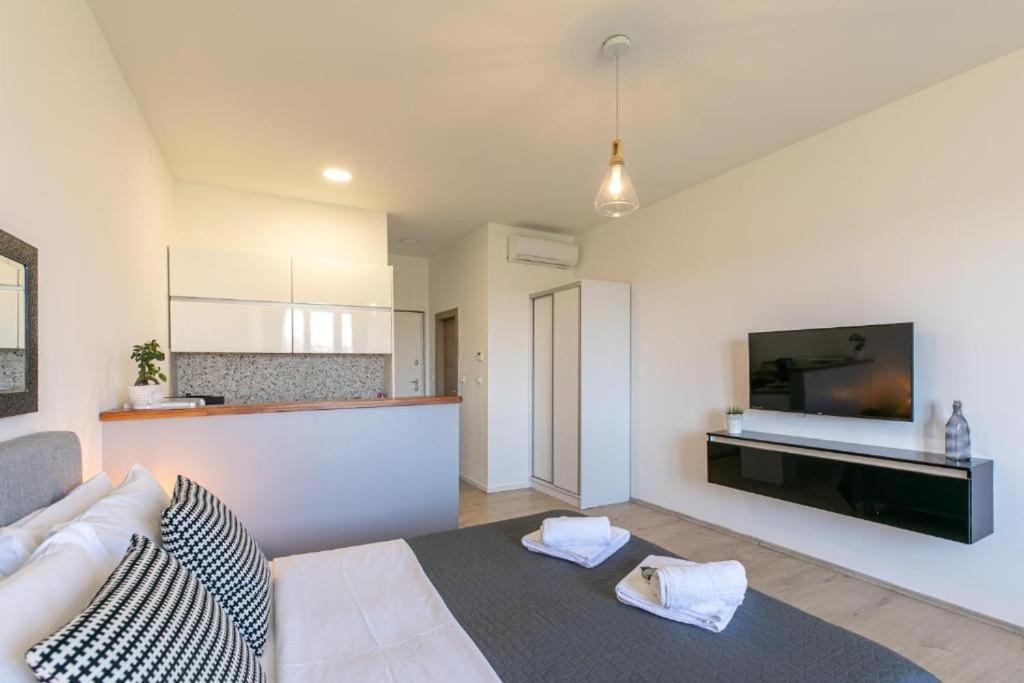 Polai Boutique Apartments With Free Parking 외부 사진