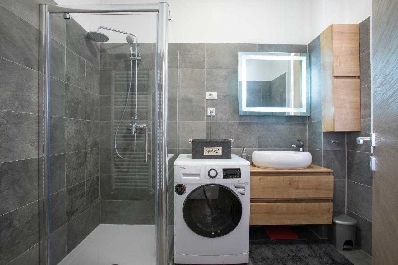 Polai Boutique Apartments With Free Parking 외부 사진