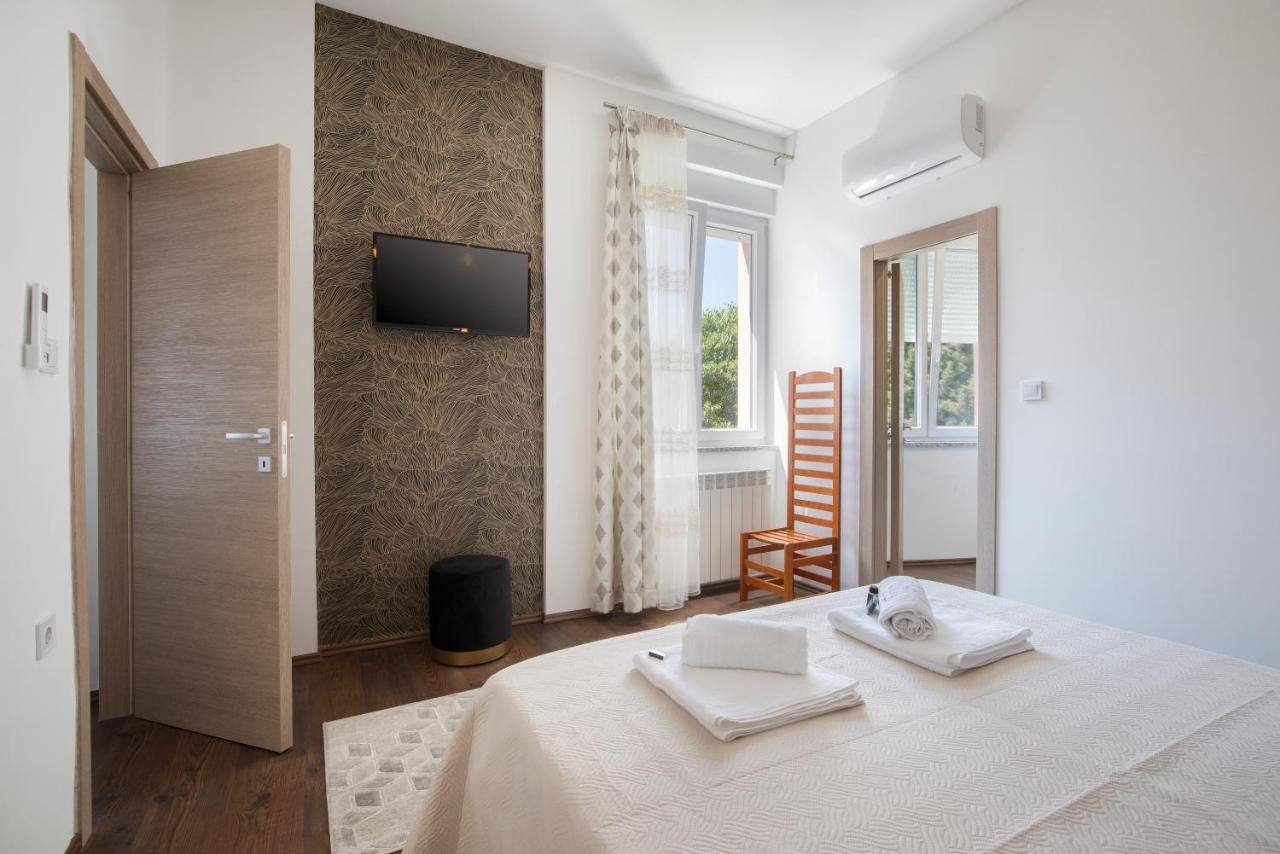 Polai Boutique Apartments With Free Parking 외부 사진